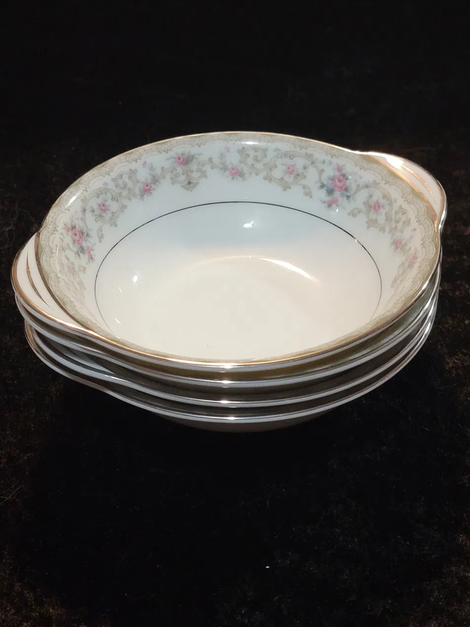 Noritake "Edgewood" Pattern #5807 — Complete Service for 4 with Serving Platters, Vintage Japan, Circa (1957–1973)