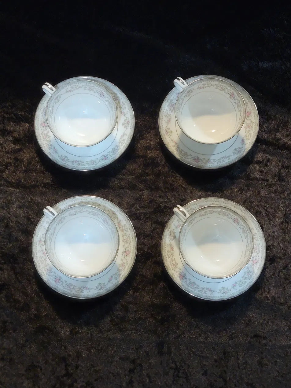 Noritake "Edgewood" Pattern #5807 — Complete Service for 4 with Serving Platters, Vintage Japan, Circa (1957–1973)