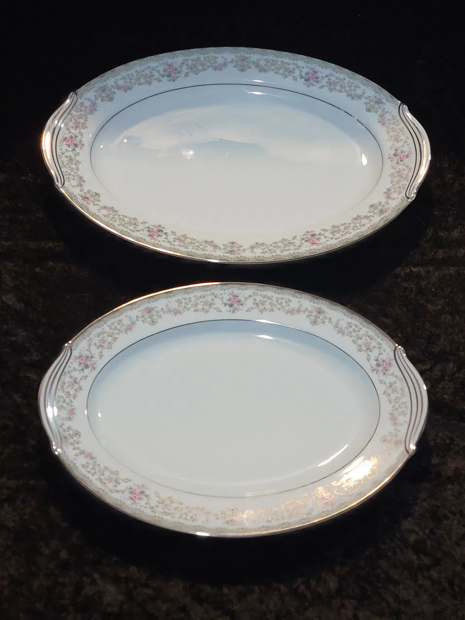 Noritake "Edgewood" Pattern #5807 — Complete Service for 4 with Serving Platters, Vintage Japan, Circa (1957–1973)